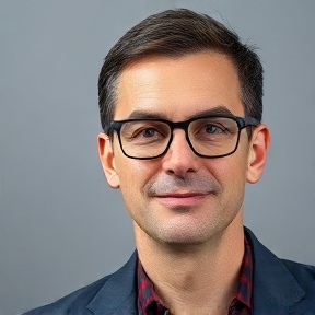 Sarah Mitchell — Payid pokies au reviewer
